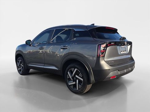 New 2026 Nissan Kicks SV image 3
