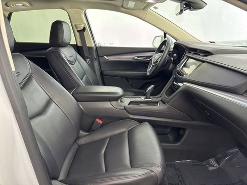 Used 2017 Cadillac XT5 Premium Luxury w/ LPO, Wheel Lock Package image 21
