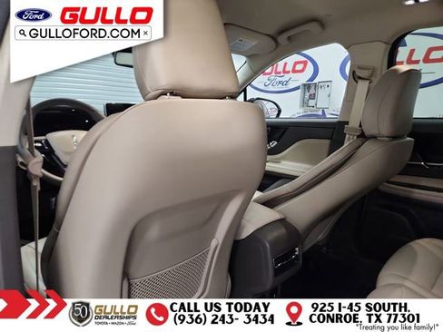 Used 2023 Lincoln Corsair Reserve image 15