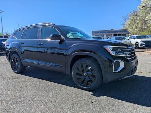 New 2026 Volkswagen Atlas SE AWD/4WD image 2