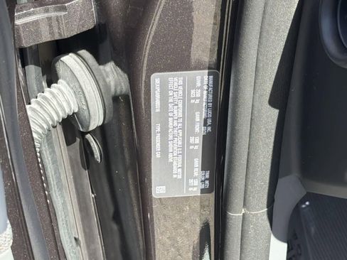 Used 2024 Lucid Air Pure image 9