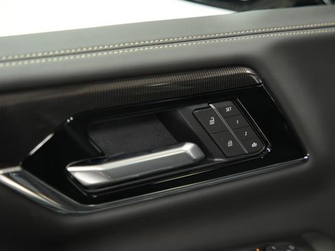 New 2026 GMC Yukon XL Elevation w/ Elevation Premium Package image 27