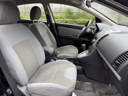 Used 2010 Nissan Sentra 2.0 SR w/ Convenience Pkg image 16
