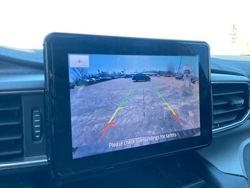 Used 2020 Ford Explorer XLT w/ Equipment Group 202A image 25