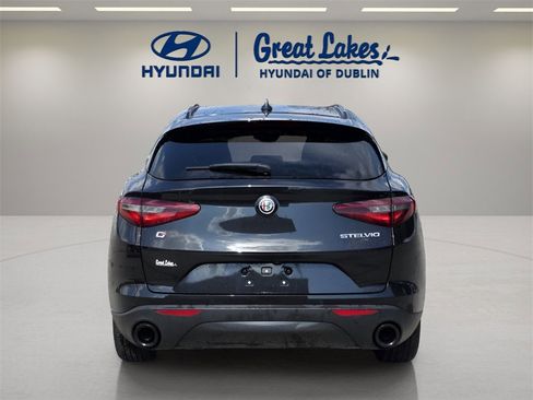 Used 2022 Alfa Romeo Stelvio Sprint image 4
