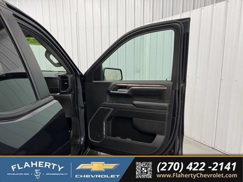 Used 2023 Chevrolet Silverado 1500 LT AWD/4WD image 14