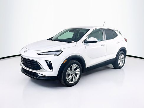 Used 2025 Buick Encore GX Preferred FWD image 3