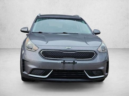 Used 2018 Kia Niro LX image 2