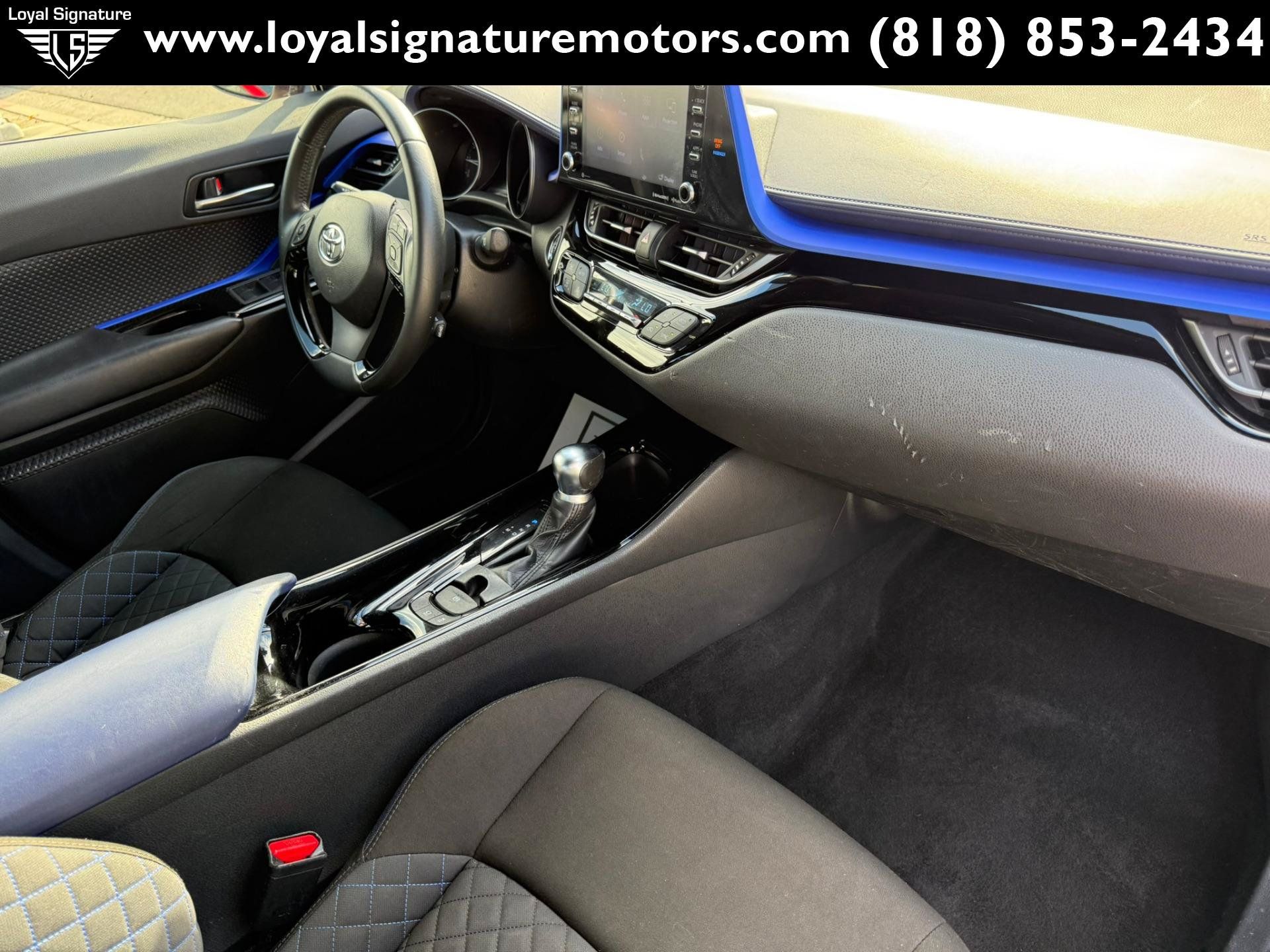 Used 2020 Toyota C-HR XLE FWD image 26