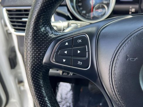 Used 2017 Mercedes-Benz GLS 550 4MATIC image 32