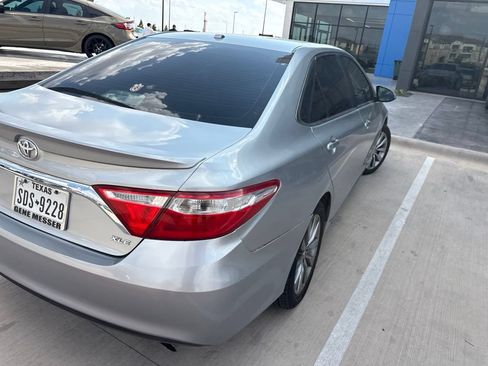 Used 2015 Toyota Camry XLE FWD image 6