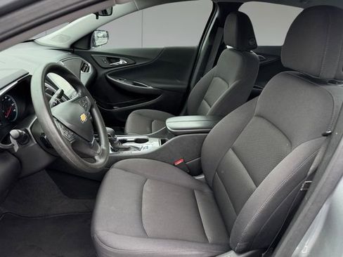 Used 2025 Chevrolet Malibu LT FWD image 10
