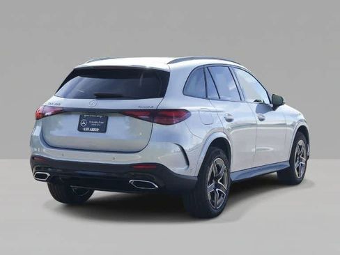 Used 2026 Mercedes-Benz GLC 300 4MATIC image 5