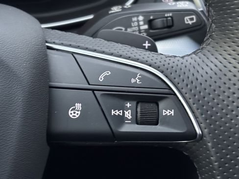 Used 2024 Audi Q5 2.0T Prestige w/ Prestige Package image 20