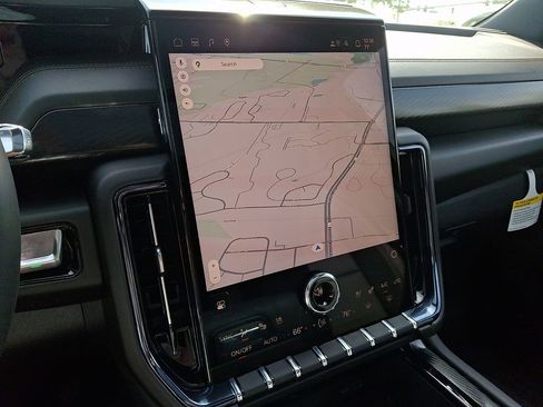 New 2026 GMC Yukon AT4 w/ AT4 Premium Plus Package image 14