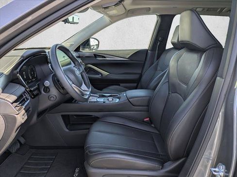 Used 2025 INFINITI QX60 Luxe w/ Vision Package FWD image 19