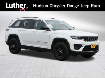 Used 2023 Jeep Grand Cherokee Laredo w/ Luxury Tech Group I