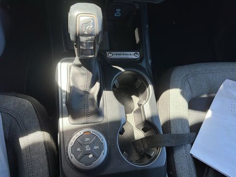 Used 2025 Ford Bronco Big Bend AWD/4WD image 19