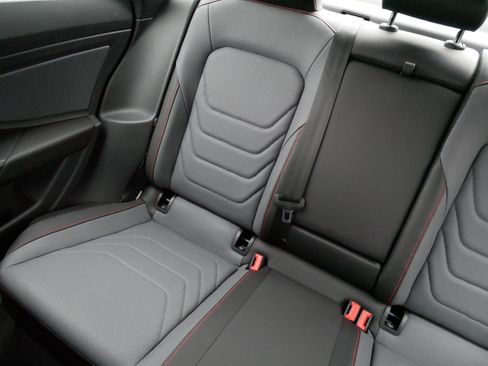 Used 2025 Volkswagen Jetta GLI Autobahn FWD image 12