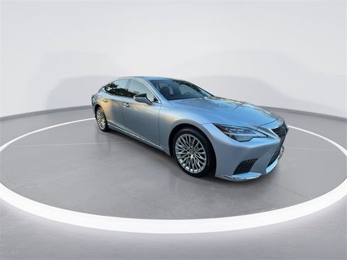 Used 2024 Lexus LS 500 500 Base image 2