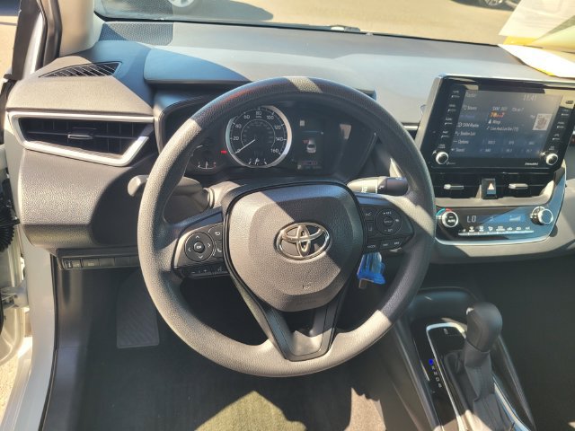 Used 2022 Toyota Corolla LE FWD image 30