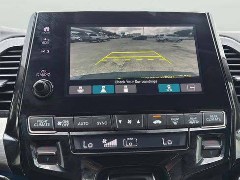 Used 2022 Honda Odyssey Touring image 21