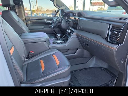 Certified 2025 GMC Sierra 1500 AT4 w/ AT4 Premium Package image 16