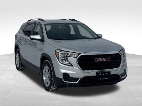 Used 2022 GMC Terrain SLE w/ Driver Convenience Package image 7