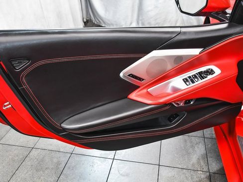 Used 2024 Chevrolet Corvette Stingray w/ Z51 Performance Package image 11