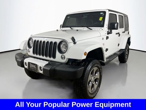Used 2016 Jeep Wrangler Unlimited Sahara image 3