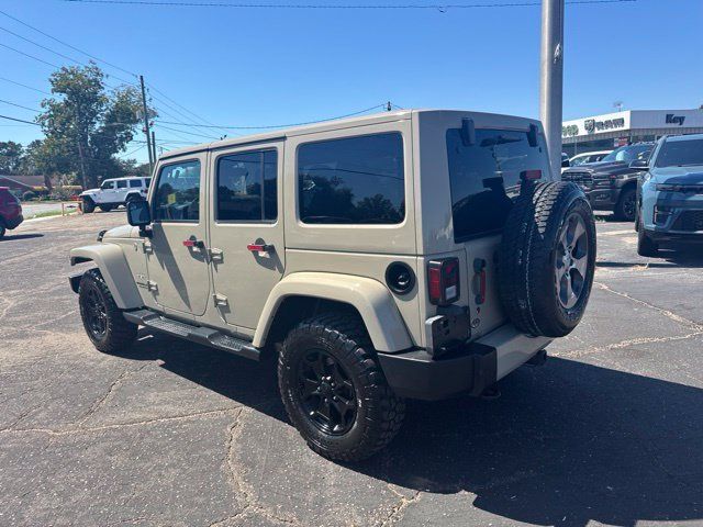 Used 2017 Jeep Wrangler Unlimited Sahara w/ Connectivity Group AWD/4WD image 5