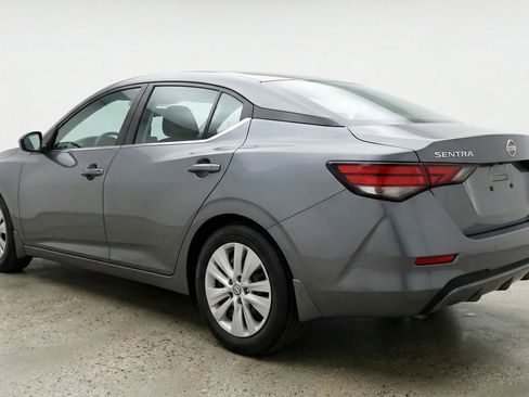 Used 2025 Nissan Sentra S image 6