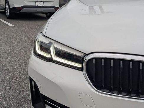 Used 2023 BMW 530i w/ Convenience Package image 11