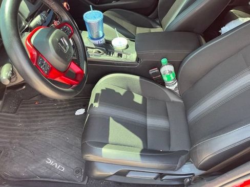 Used 2025 Honda Civic Sport image 8