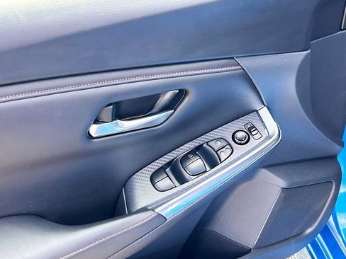 Certified 2023 Nissan Sentra SR FWD image 14