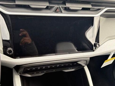 New 2026 Jeep Cherokee Laredo image 17