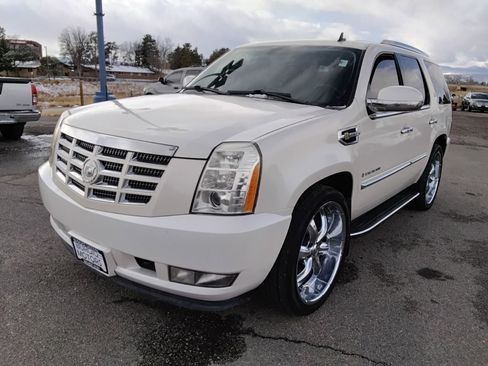 Used 2009 Cadillac Escalade 4WD Hybrid image 1