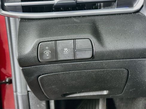 Used 2025 Hyundai Elantra SEL FWD image 17
