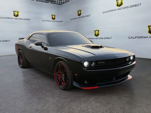 Used 2016 Dodge Challenger R/T Scat Pack image 7