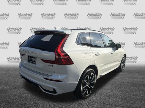 Certified 2024 Volvo XC60 B5 Plus w/ Protection Package Premier AWD/4WD image 10