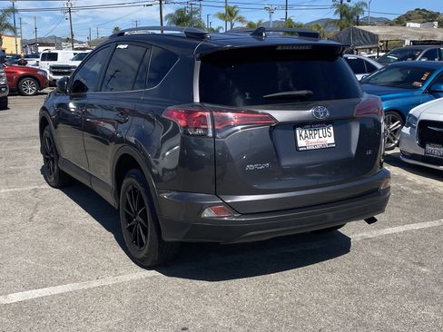 Used 2018 Toyota RAV4 LE w/ All Weather Liner Package image 9