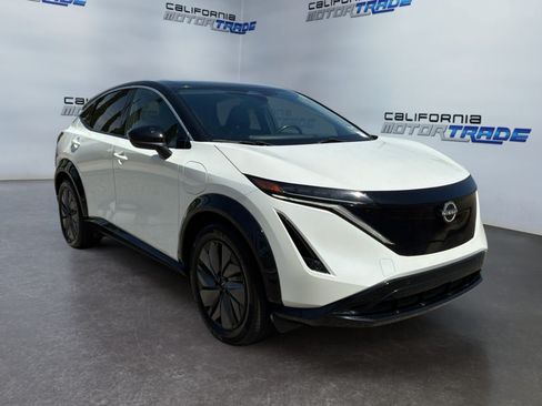 Used 2025 Nissan Ariya FWD image 3