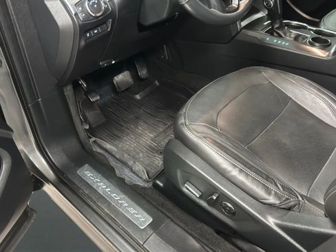 Used 2018 Ford Explorer Limited w/ Equipment Group 301A FWD image 27