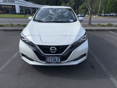 Used 2022 Nissan Leaf SL Plus FWD image 2