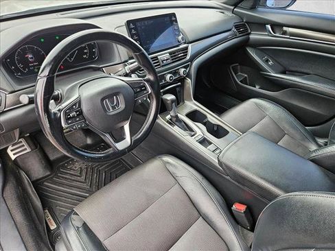 Used 2018 Honda Accord Sport image 12
