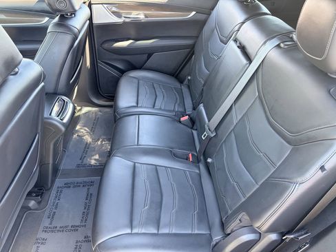 Certified 2025 Cadillac XT6 Premium Luxury w/ Platinum Package AWD/4WD image 18