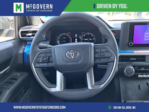 Used 2025 Toyota Tacoma TRD Off-Road AWD/4WD image 19