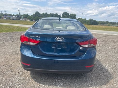 Used 2016 Hyundai Elantra SE FWD image 7