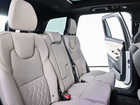 New 2026 Volvo XC90 B6 Plus w/ Protection Package Premier image 23