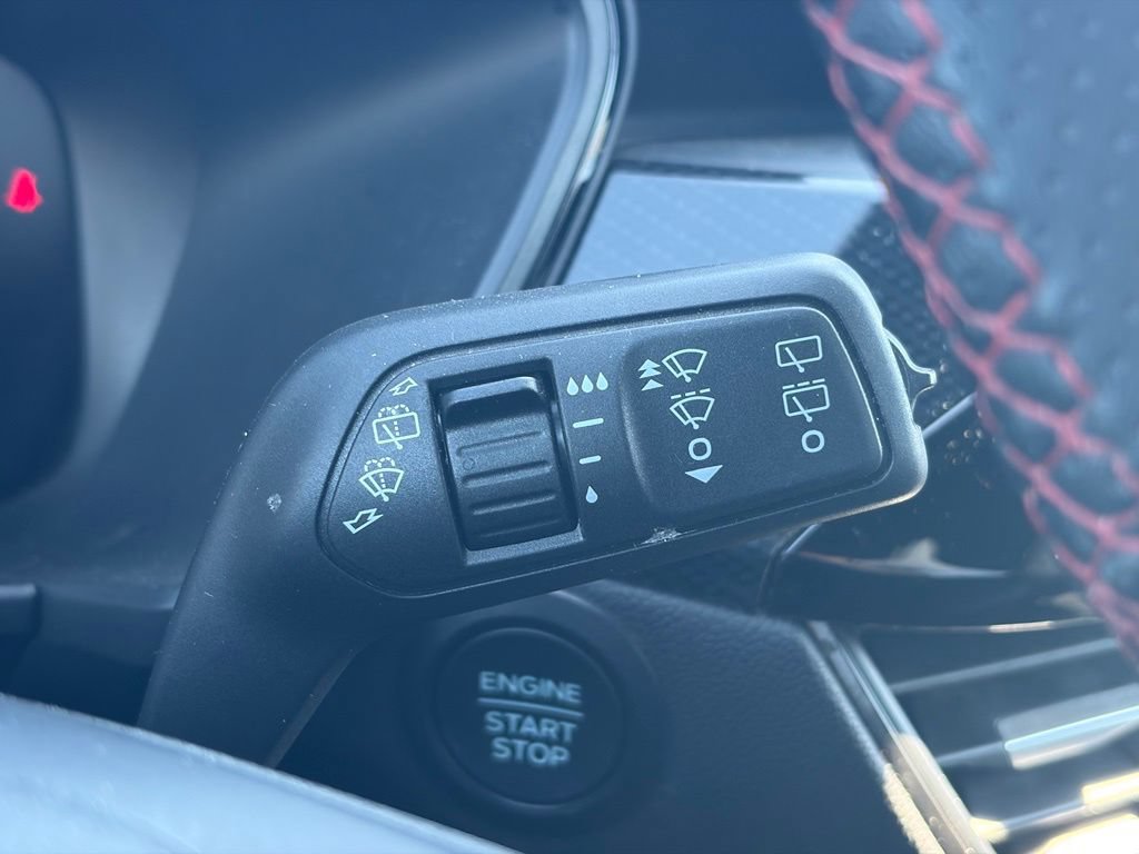Used 2025 Ford Escape ST-Line AWD/4WD image 24